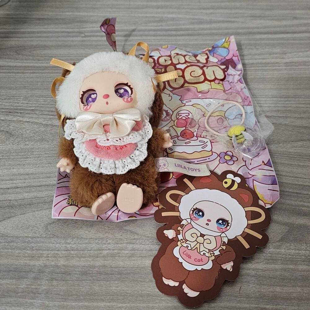 Liila's Chef Kitten Blind Box Chocolate Hug Roll Vinyl Plush Pendent NO BOX